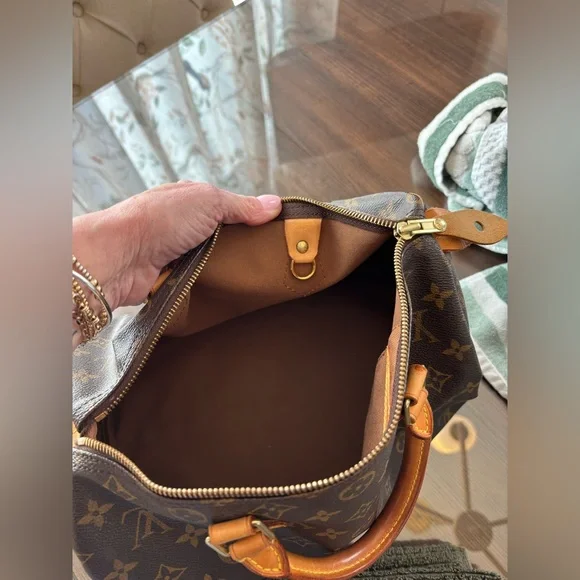 Vintage Y2K Louis Vuitton Speedy 30 - Picture 3 of 15